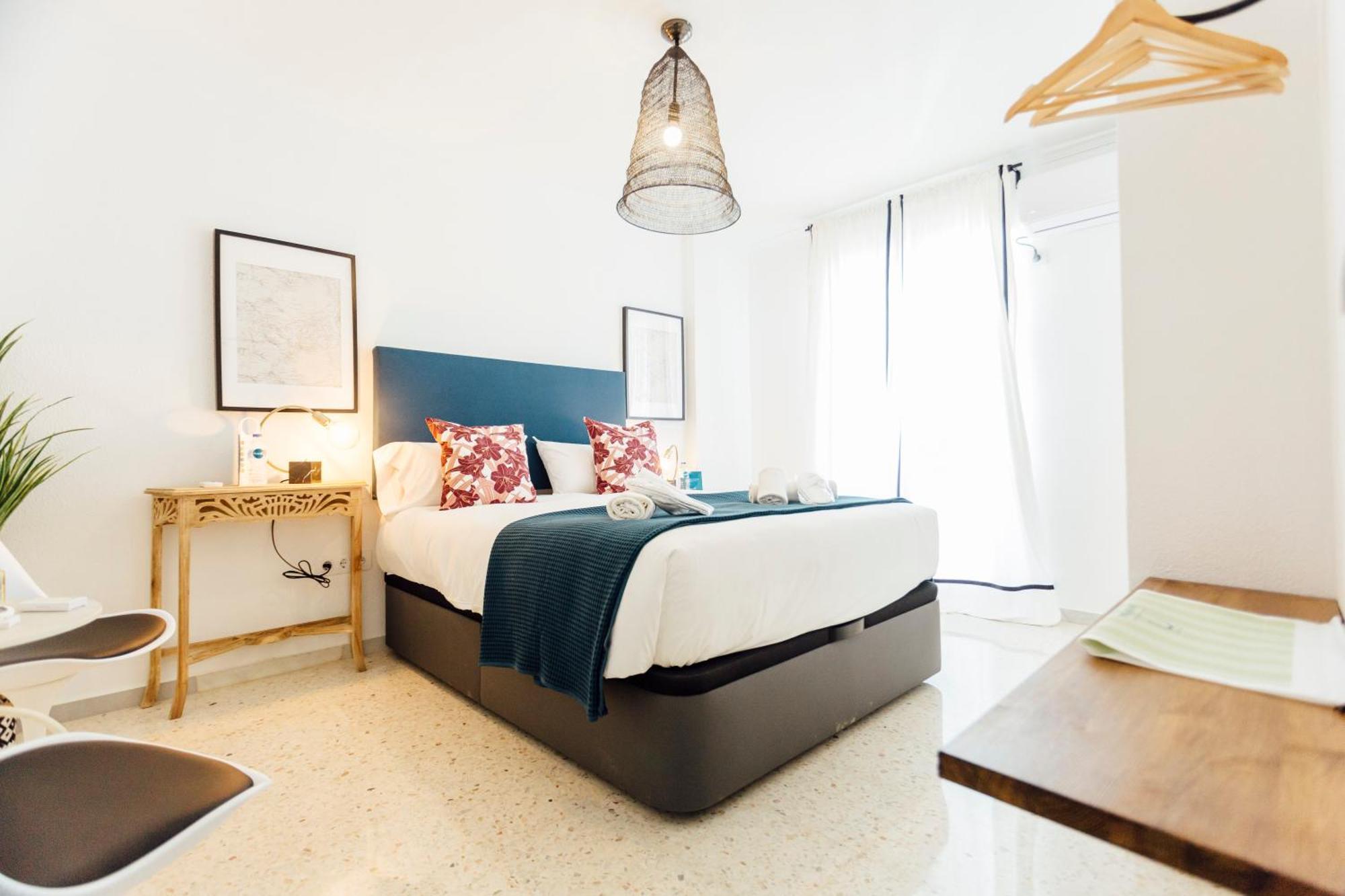 Appartamento Stunning And Colorful- 4Bd 2Bth- Santa Cruz Siviglia Esterno foto