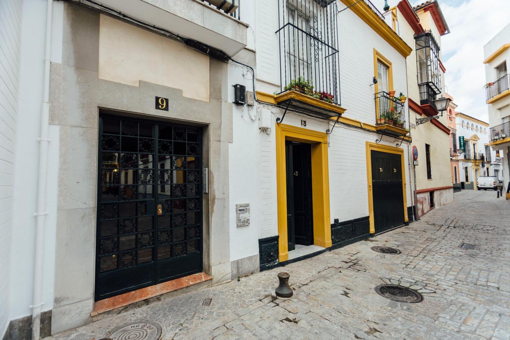 Appartamento Stunning And Colorful- 4Bd 2Bth- Santa Cruz Siviglia Esterno foto