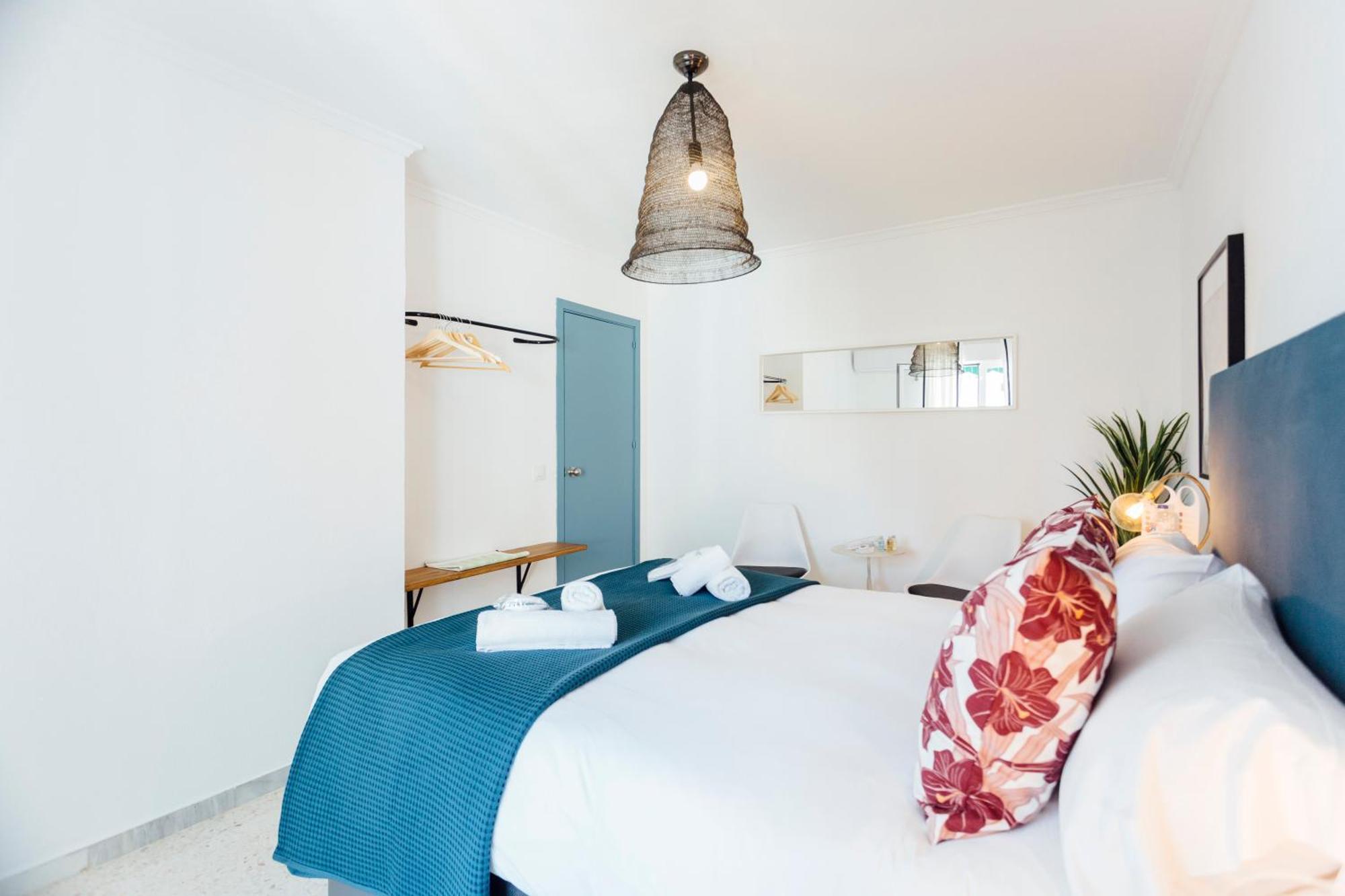 Appartamento Stunning And Colorful- 4Bd 2Bth- Santa Cruz Siviglia Esterno foto